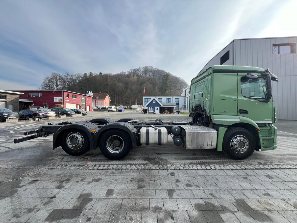 MERCEDES Actros 2543 6x2 - Châssis cabine: photos 3 MERCEDES Actros 2543 6x2 - Châssis cabine: photos 3