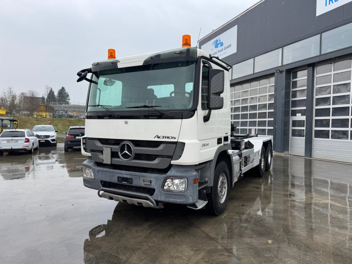 MERCEDES Actros 2644 6x4 Hiab - Camion ampliroll: photos 1 MERCEDES Actros 2644 6x4 Hiab - Camion ampliroll: photos 1