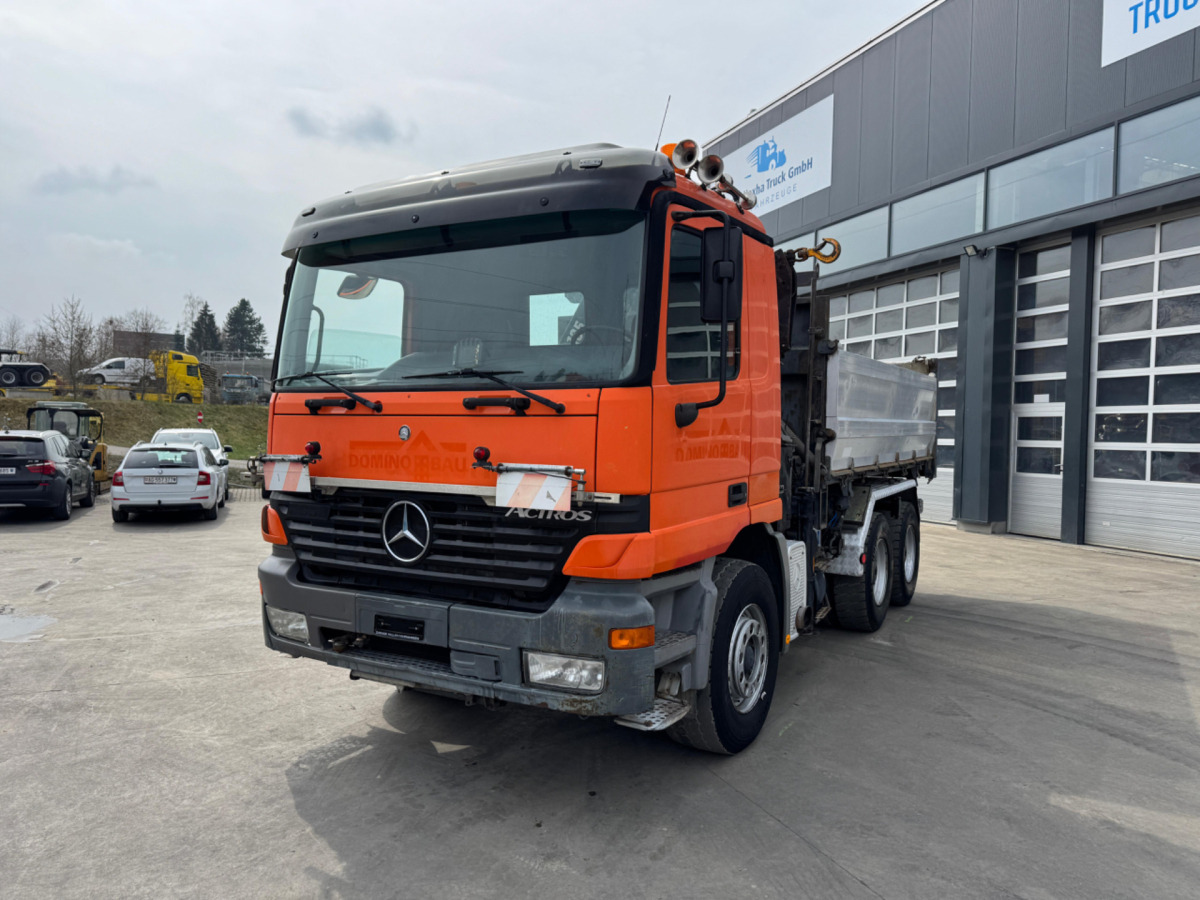 MERCEDES Actros 2653 V8 Hiab 135-4 - Camion grue: photos 3 MERCEDES Actros 2653 V8 Hiab 135-4 - Camion grue: photos 3