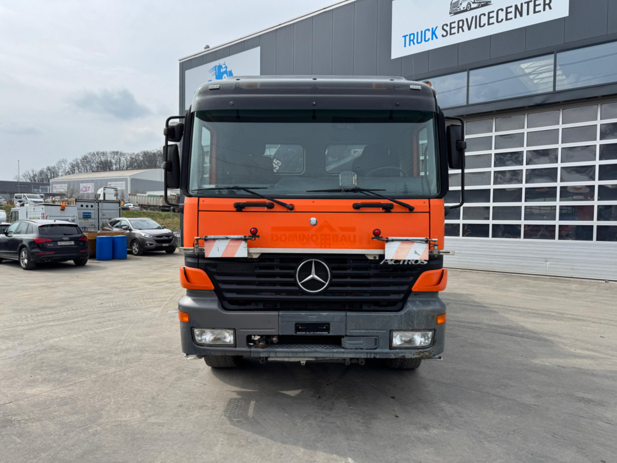 MERCEDES Actros 2653 V8 Hiab 135-4 - Camion grue: photos 4 MERCEDES Actros 2653 V8 Hiab 135-4 - Camion grue: photos 4