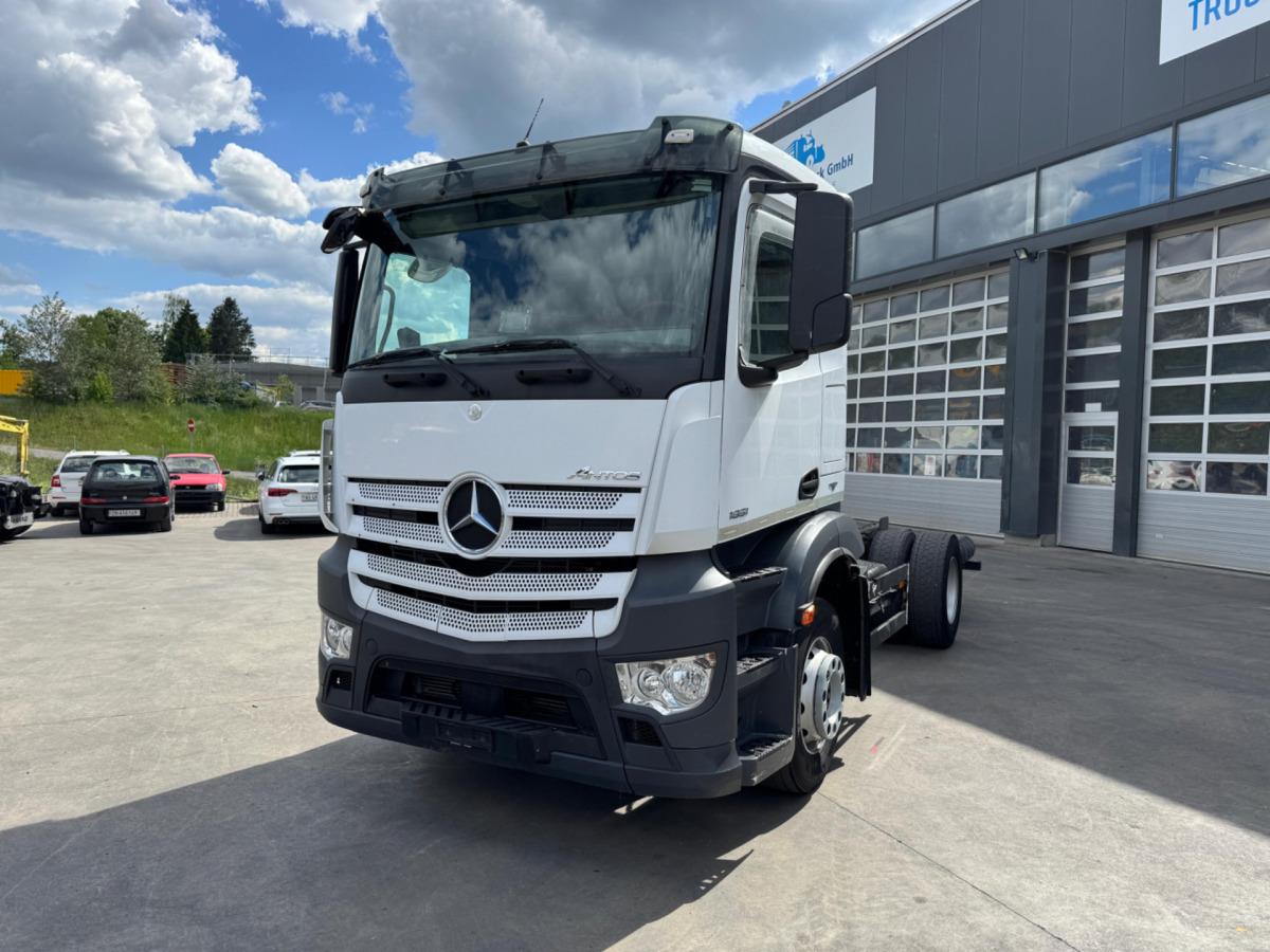MERCEDES Antos 1851 4x2 - Châssis cabine: photos 1 MERCEDES Antos 1851 4x2 - Châssis cabine: photos 1