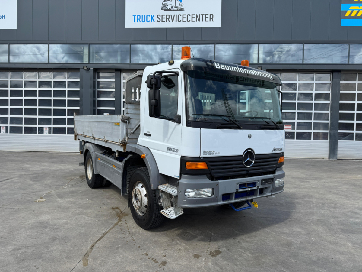 MERCEDES Atego 1523 4x4 3S Kipper - Camion benne: photos 4 MERCEDES Atego 1523 4x4 3S Kipper - Camion benne: photos 4