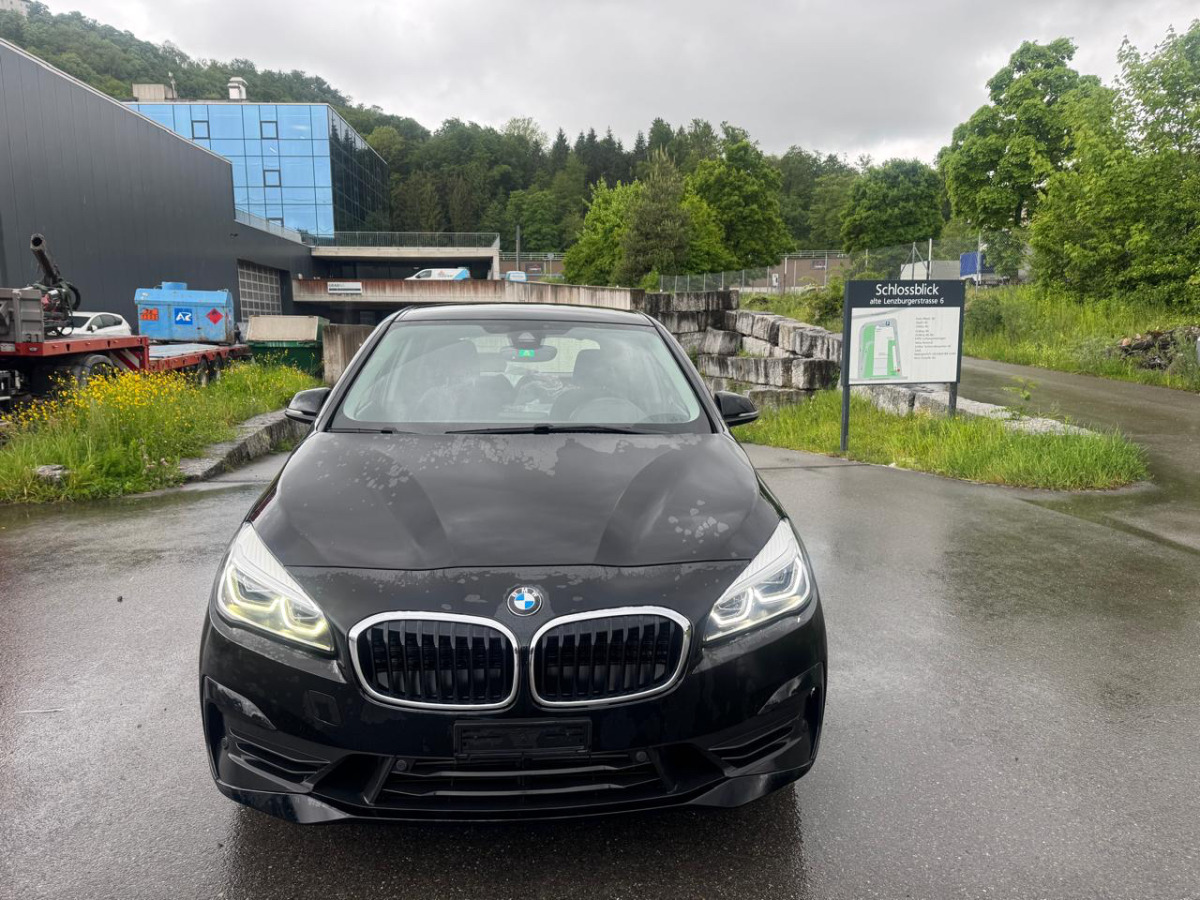 Marke BMW 218d xDrive - Voiture à hayon: photos 2 Marke BMW 218d xDrive - Voiture à hayon: photos 2