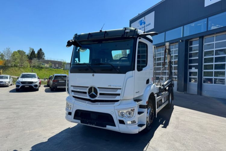 Mercedes-Benz Actros 1843 4x2 Trösch - Camion benne: photos 1 Mercedes-Benz Actros 1843 4x2 Trösch - Camion benne: photos 1