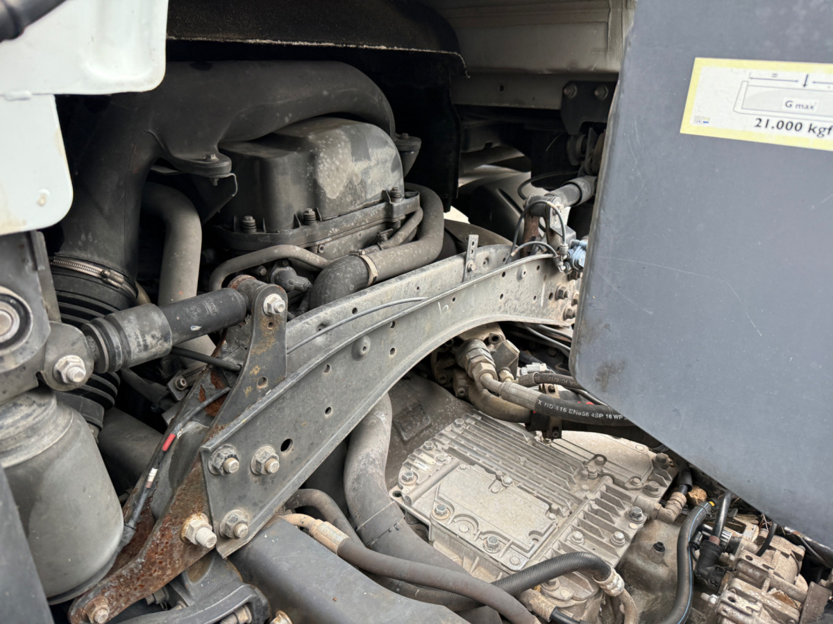 Camion ampliroll RENAULT Lander 8x2 Retarder Lift-&Lenkachse: photos 10