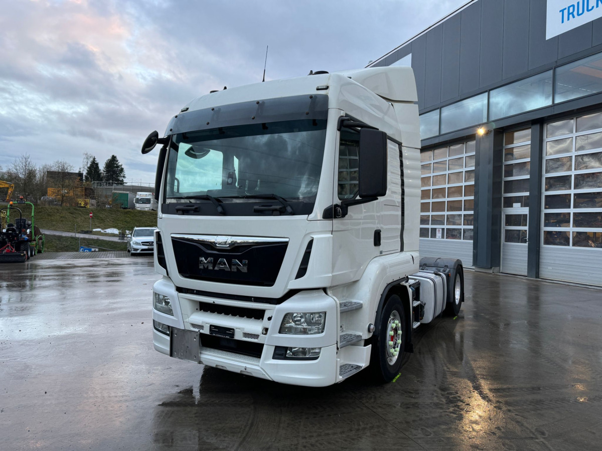 MAN TGS 18.440 ADR Nebenabtrieb Getriebe - Tracteur routier: photos 1 MAN TGS 18.440 ADR Nebenabtrieb Getriebe - Tracteur routier: photos 1