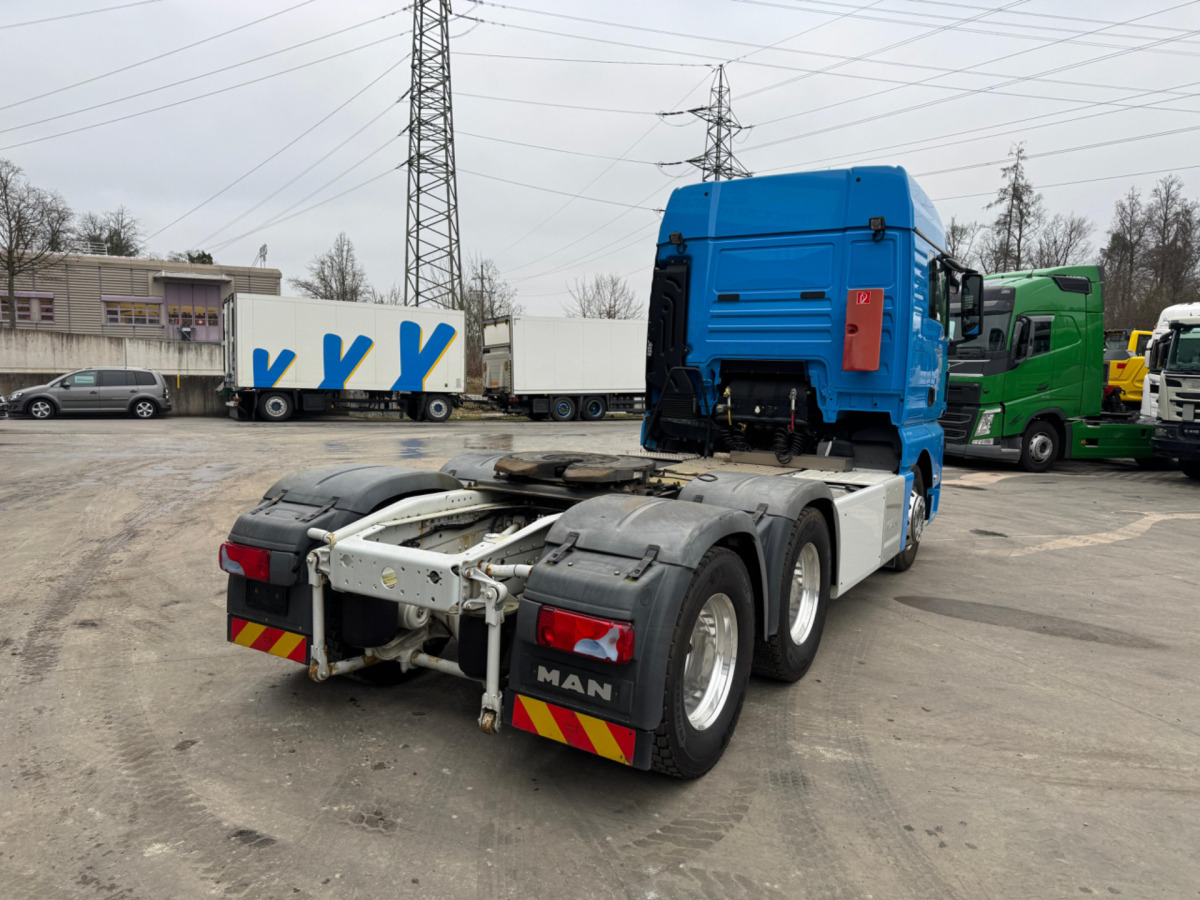 MAN TGX 33.520 6x4 - Tracteur routier: photos 5 MAN TGX 33.520 6x4 - Tracteur routier: photos 5