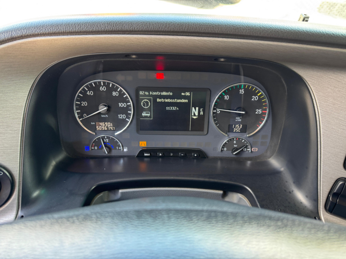 Tracteur routier MERCEDES Actros 1848 4x2: photos 16 Tracteur routier MERCEDES Actros 1848 4x2: photos 16