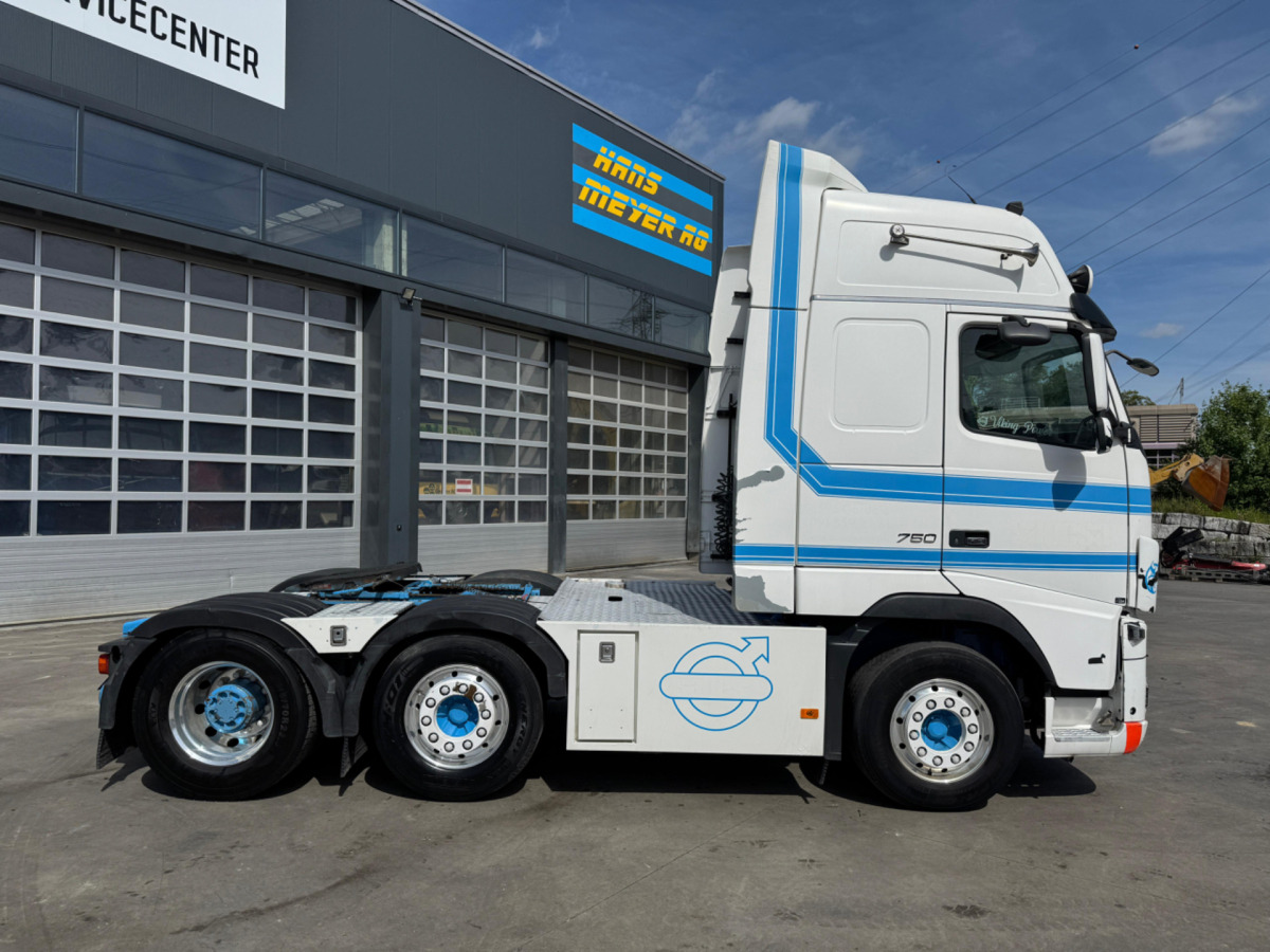 VOLVO FH16-750 6x2 - Tracteur routier: photos 4 VOLVO FH16-750 6x2 - Tracteur routier: photos 4
