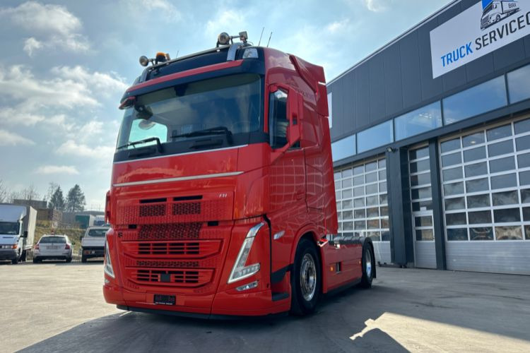 Volvo FH-500 4x2 - Tracteur routier: photos 1 Volvo FH-500 4x2 - Tracteur routier: photos 1
