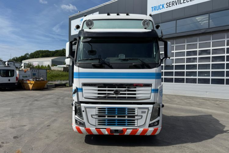 Volvo FH16-750 6x2 - Tracteur routier: photos 2 Volvo FH16-750 6x2 - Tracteur routier: photos 2