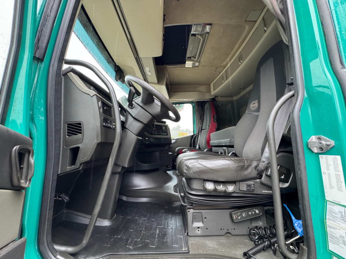 Crédit-bail VOLVO FH-540 6x2 Tajfun L300Z VOLVO FH-540 6x2 Tajfun L300Z: photos 11