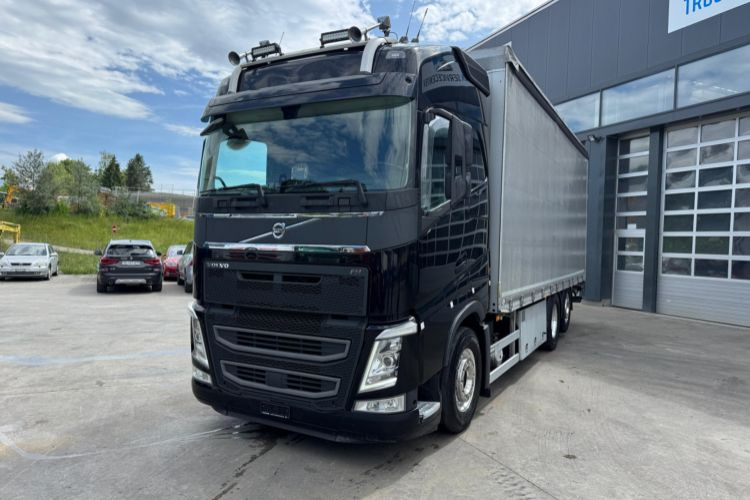 Volvo FH-540 6x2 - Camion à rideaux coulissants: photos 1 Volvo FH-540 6x2 - Camion à rideaux coulissants: photos 1