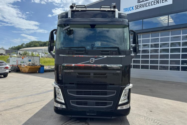 Volvo FH-540 6x2 - Camion à rideaux coulissants: photos 2 Volvo FH-540 6x2 - Camion à rideaux coulissants: photos 2