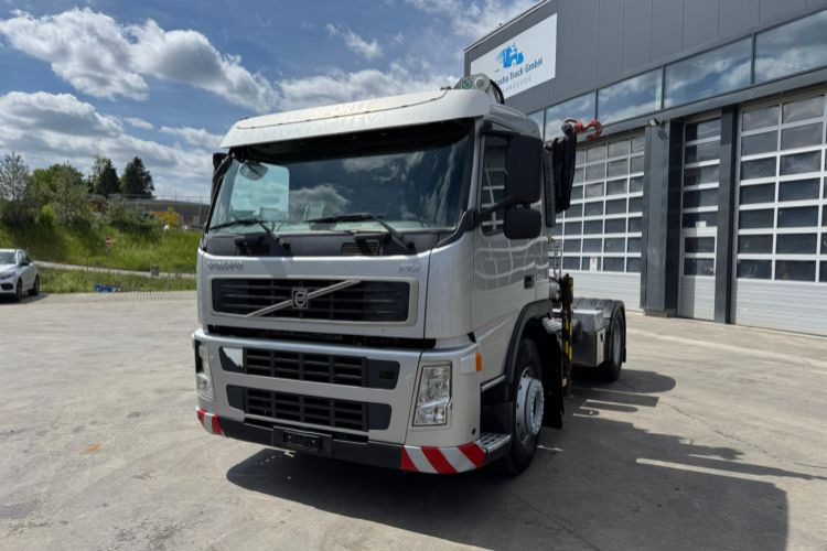 Volvo FM-400 4x2 Bonfiglioli 15000-4 - Camion grue: photos 2 Volvo FM-400 4x2 Bonfiglioli 15000-4 - Camion grue: photos 2