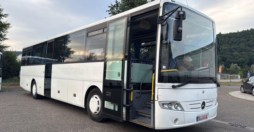 Mercedes-Benz Intouro / Euro 4/ Manual / 59 miejsc / mały przebieg / Cena: 87000 zł netto - Bus interurbain: photos 1 Mercedes-Benz Intouro / Euro 4/ Manual / 59 miejsc / mały przebieg / Cena: 87000 zł netto - Bus interurbain: photos 1