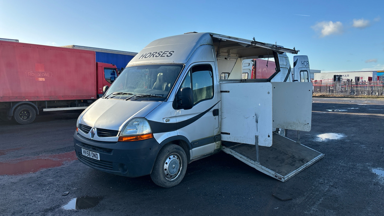 RENAULT MASTER LH35 DCi 120PS - Autre matériel: photos 2 RENAULT MASTER LH35 DCi 120PS - Autre matériel: photos 2