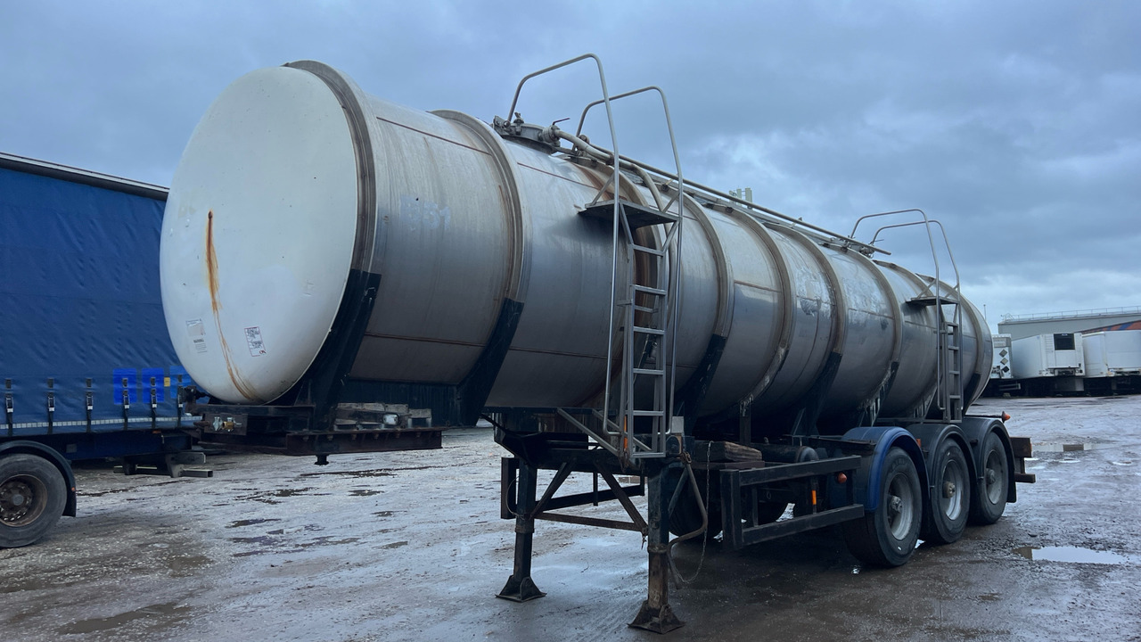 CRANE FRUEHAUF - Semi-remorque citerne: photos 3 CRANE FRUEHAUF - Semi-remorque citerne: photos 3