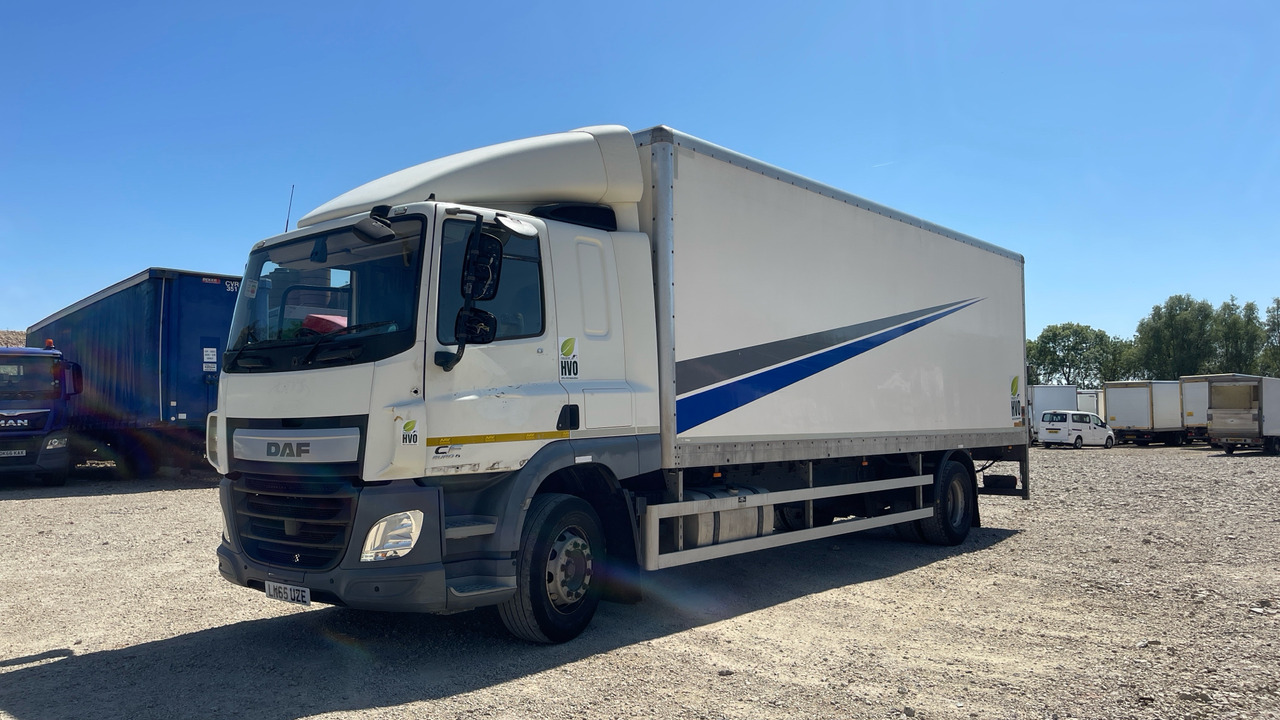 DAF CF 220 - Camion fourgon: photos 2 DAF CF 220 - Camion fourgon: photos 2