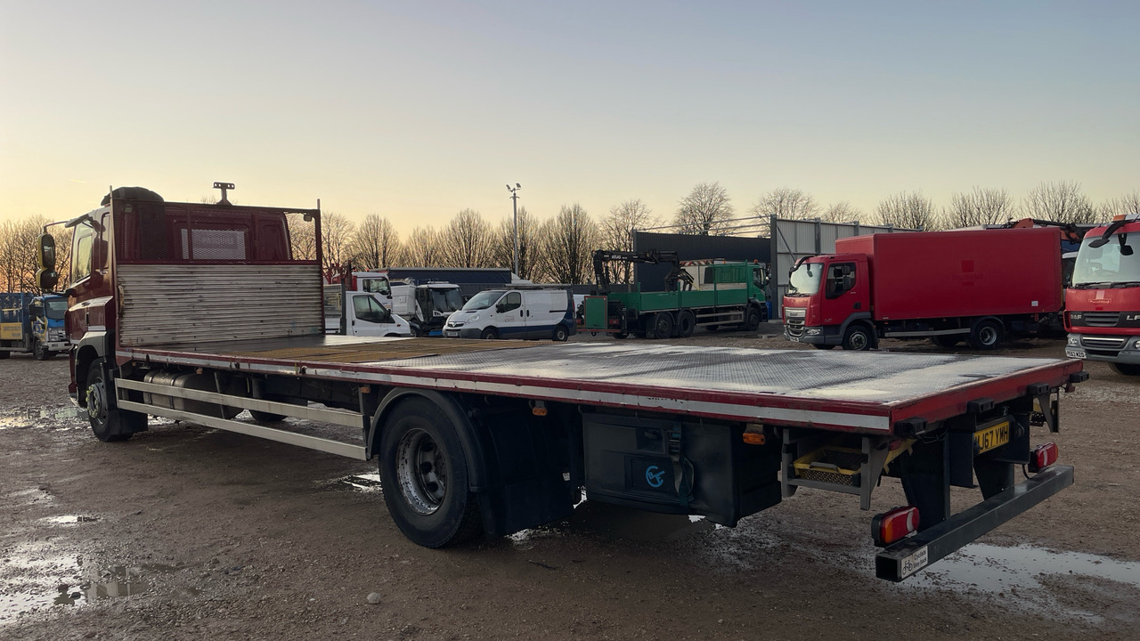 DAF CF 230 - Camion plateau: photos 3 DAF CF 230 - Camion plateau: photos 3