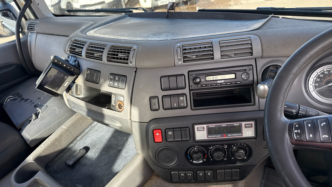 Camion ampliroll DAF CF 400: photos 7