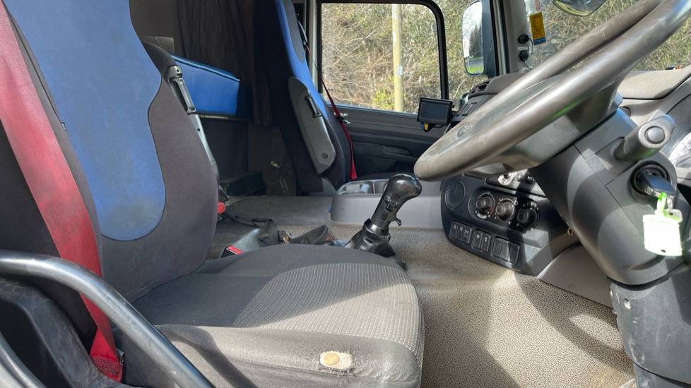 DAF CF 460 - Camion plateau, Camion grue: photos 5 DAF CF 460 - Camion plateau, Camion grue: photos 5