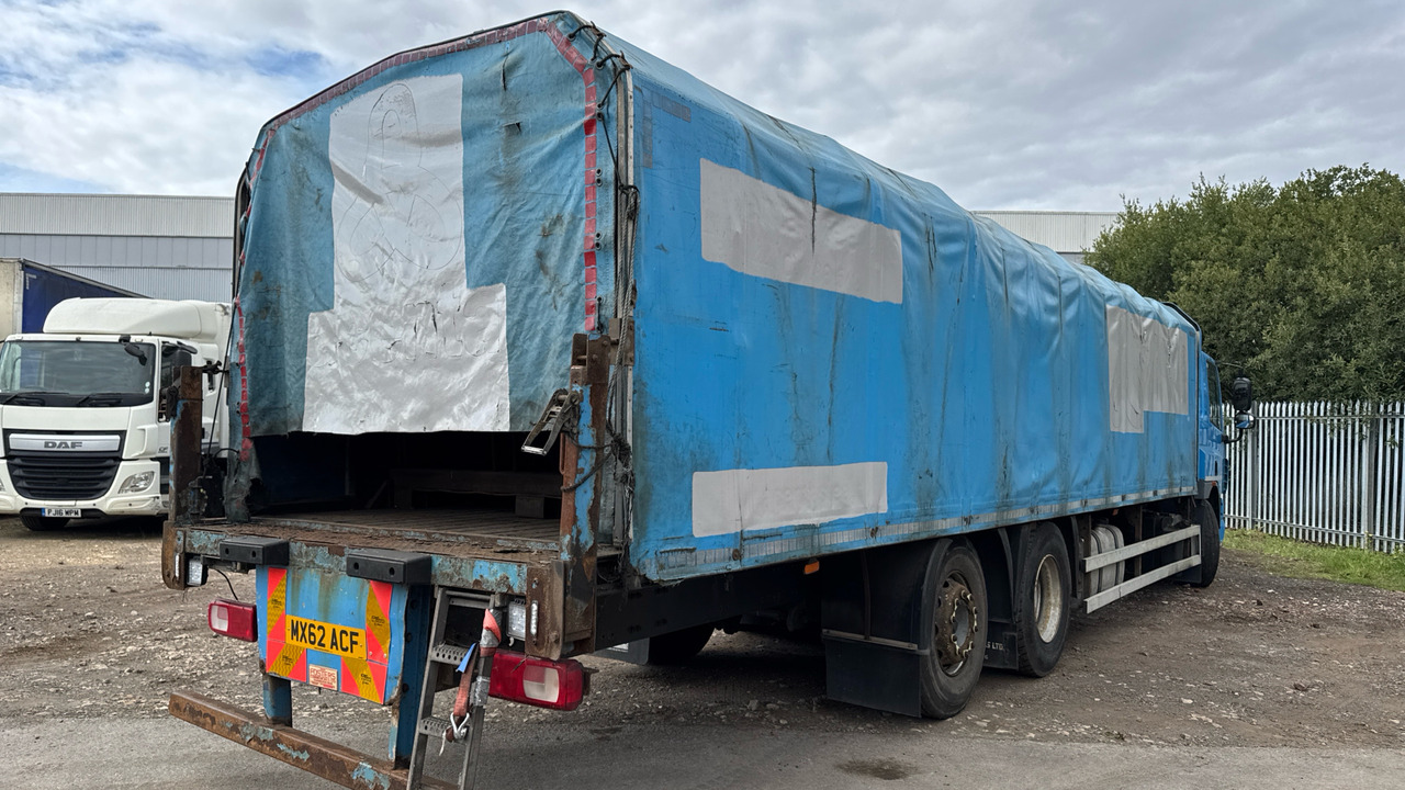 DAF CF 75.310 - Camion plateau: photos 4 DAF CF 75.310 - Camion plateau: photos 4