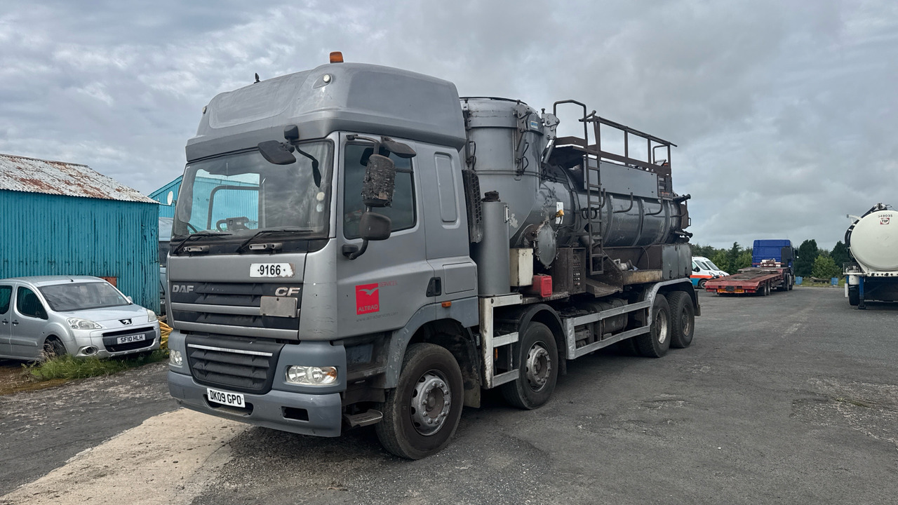 DAF CF 85.410 - Camion hydrocureur: photos 2 DAF CF 85.410 - Camion hydrocureur: photos 2