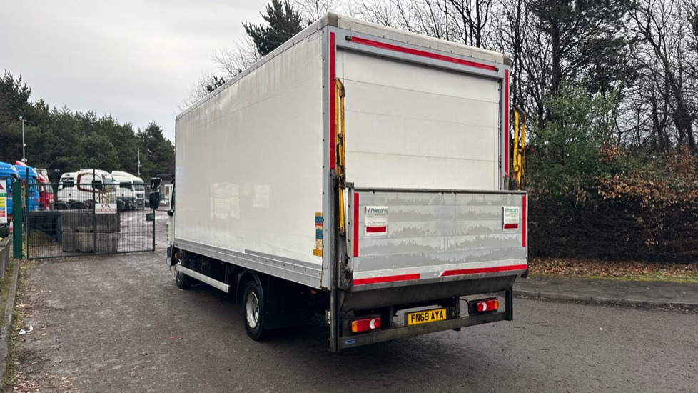 DAF LF 180 - Camion fourgon: photos 3 DAF LF 180 - Camion fourgon: photos 3