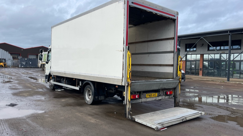 DAF LF 180 - Camion fourgon: photos 3 DAF LF 180 - Camion fourgon: photos 3