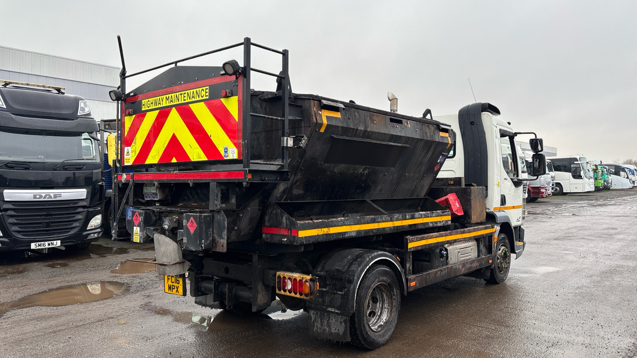 DAF LF 180 - Travaux routiers: photos 4 DAF LF 180 - Travaux routiers: photos 4