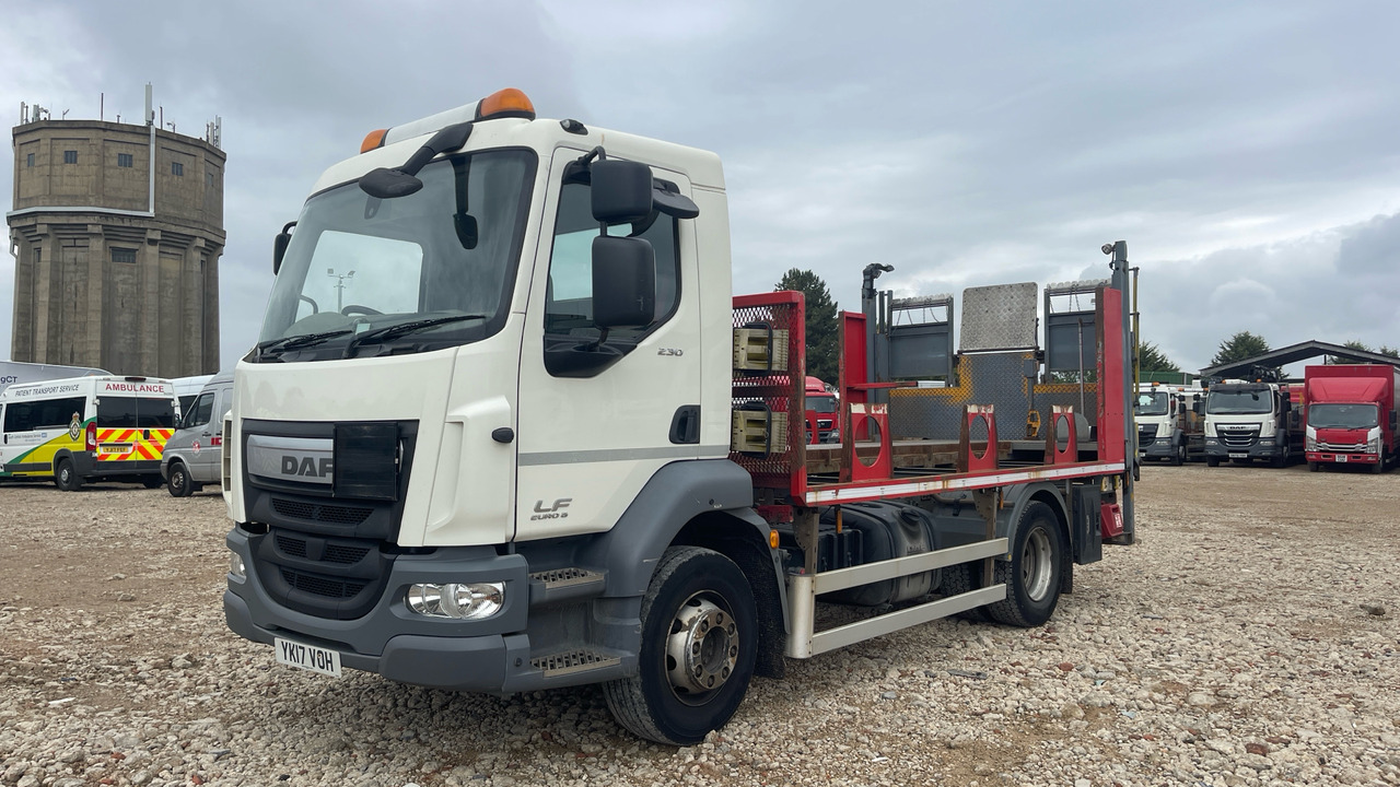 DAF LF 230 - Camion plateau: photos 2 DAF LF 230 - Camion plateau: photos 2