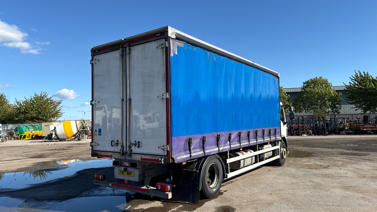 DAF LF 260 - Utilitaire double cabine: photos 4 DAF LF 260 - Utilitaire double cabine: photos 4