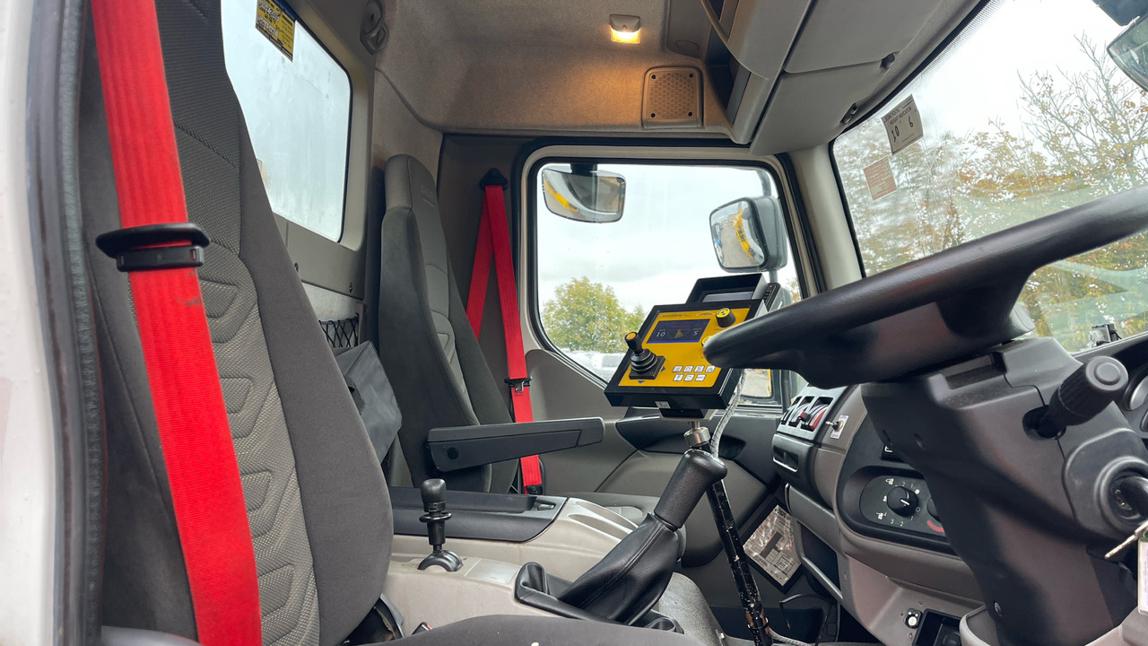 DAF LF 55.220 - Engin de déneigement: photos 5 DAF LF 55.220 - Engin de déneigement: photos 5