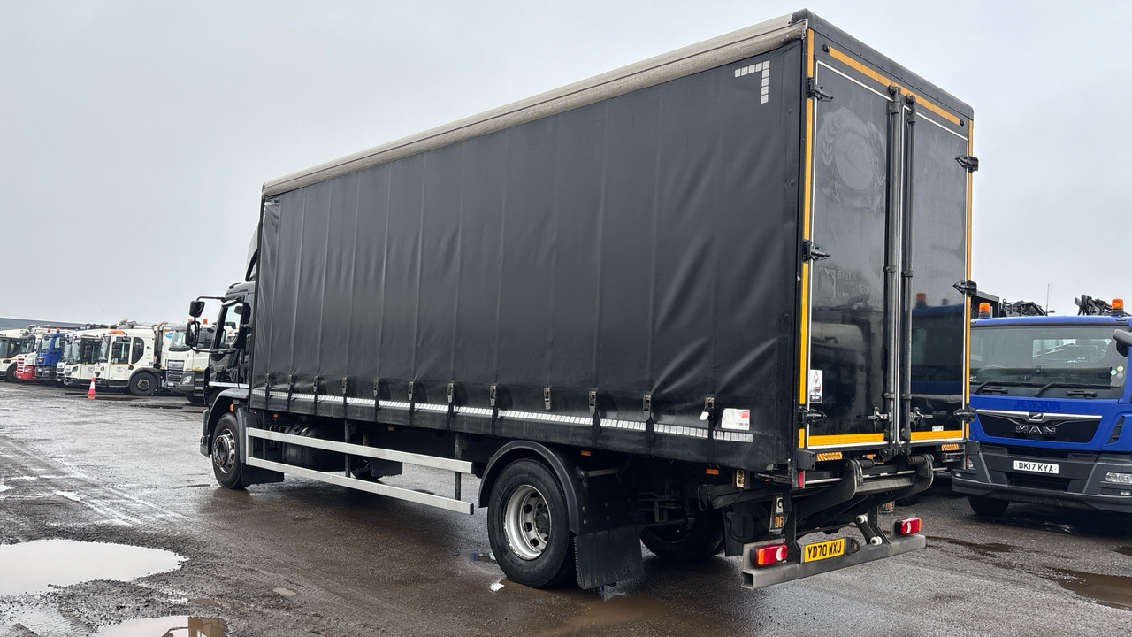 DAF LF - Camion à rideaux coulissants: photos 3 DAF LF - Camion à rideaux coulissants: photos 3