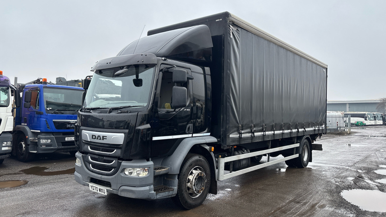 DAF LF - Camion à rideaux coulissants: photos 2 DAF LF - Camion à rideaux coulissants: photos 2