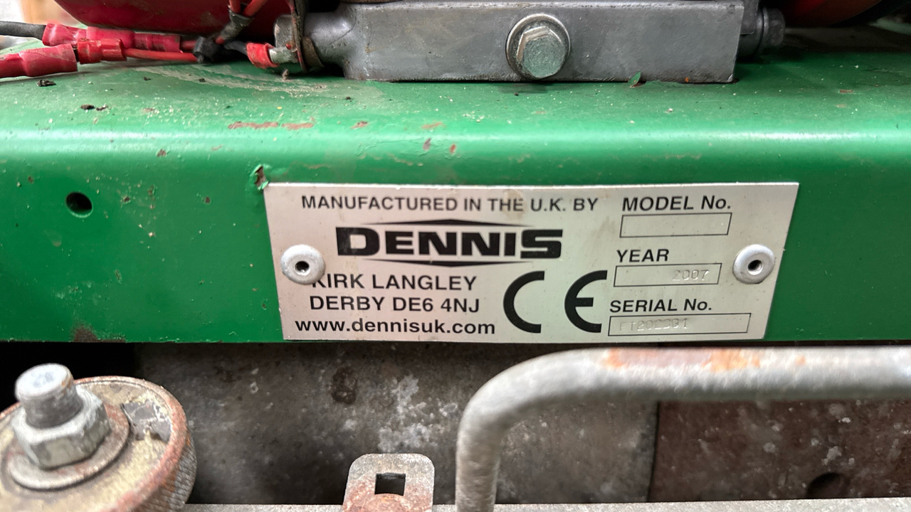 DENNIS FT510 PEDESTRIAN CYLINDER MOWER WITH 9K UNIT AND GRASS BOX - Motofaucheuse: photos 5 DENNIS FT510 PEDESTRIAN CYLINDER MOWER WITH 9K UNIT AND GRASS BOX - Motofaucheuse: photos 5