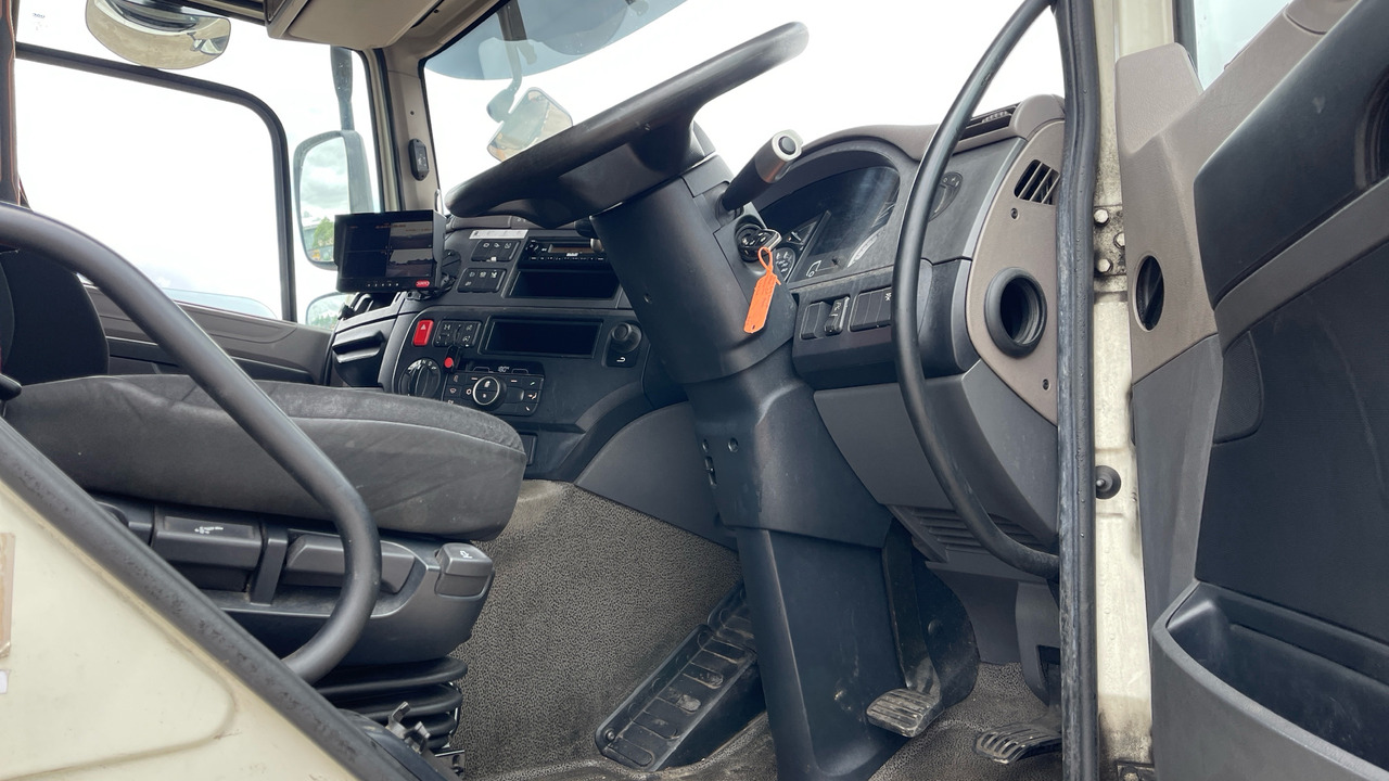 Daf CF 340 - Camion fourgon: photos 5 Daf CF 340 - Camion fourgon: photos 5