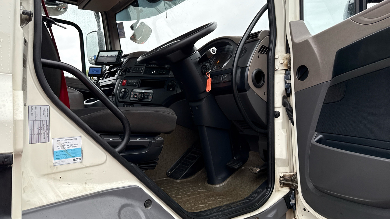 Daf CF 350 - Remorqueuse: photos 5 Daf CF 350 - Remorqueuse: photos 5