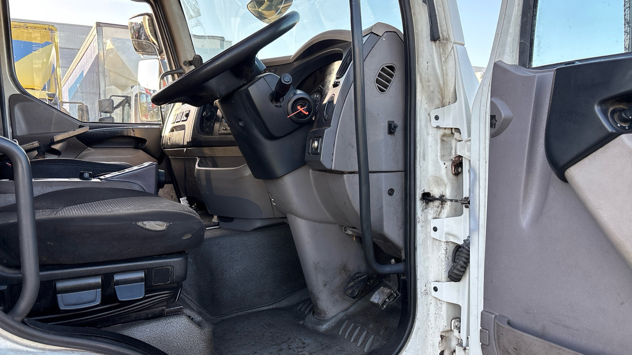 Daf LF 220 - Benne à ordures ménagères: photos 5 Daf LF 220 - Benne à ordures ménagères: photos 5