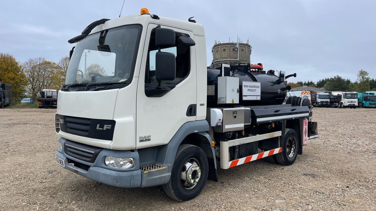 Daf LF 45.210 - Camion hydrocureur: photos 2 Daf LF 45.210 - Camion hydrocureur: photos 2