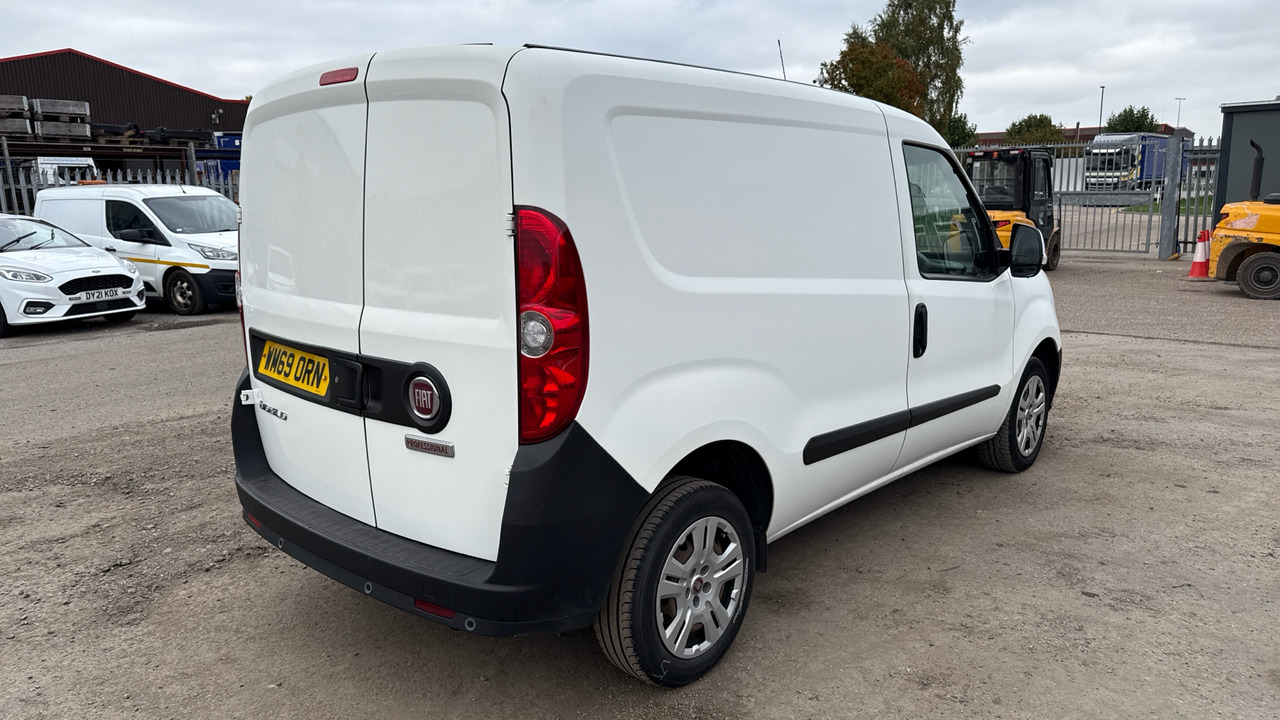FIAT DOBLO 1.3 Multijet 95 - Fourgonnette: photos 4 FIAT DOBLO 1.3 Multijet 95 - Fourgonnette: photos 4
