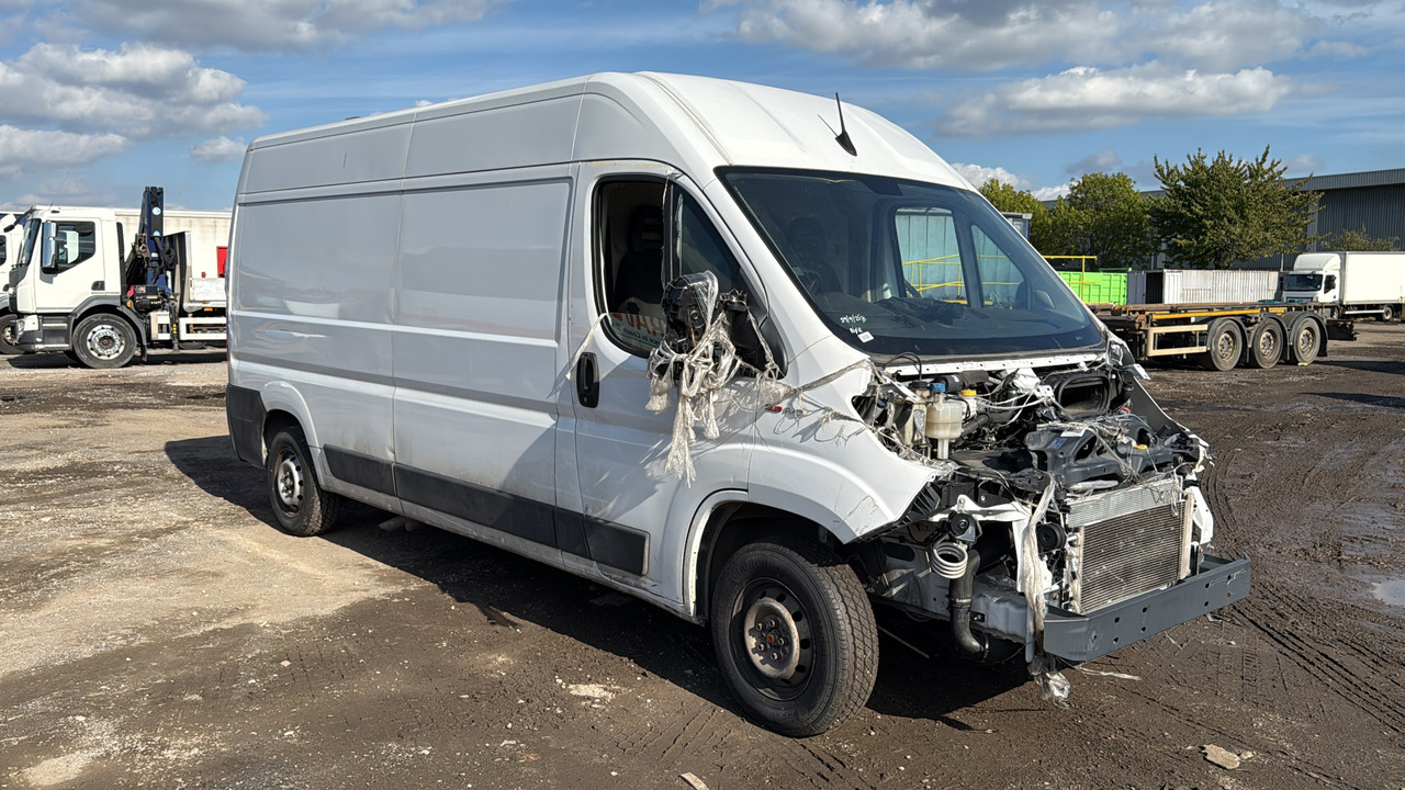 FIAT DUCATO 2.3 Multijet 140PS - Fourgon utilitaire: photos 1 FIAT DUCATO 2.3 Multijet 140PS - Fourgon utilitaire: photos 1