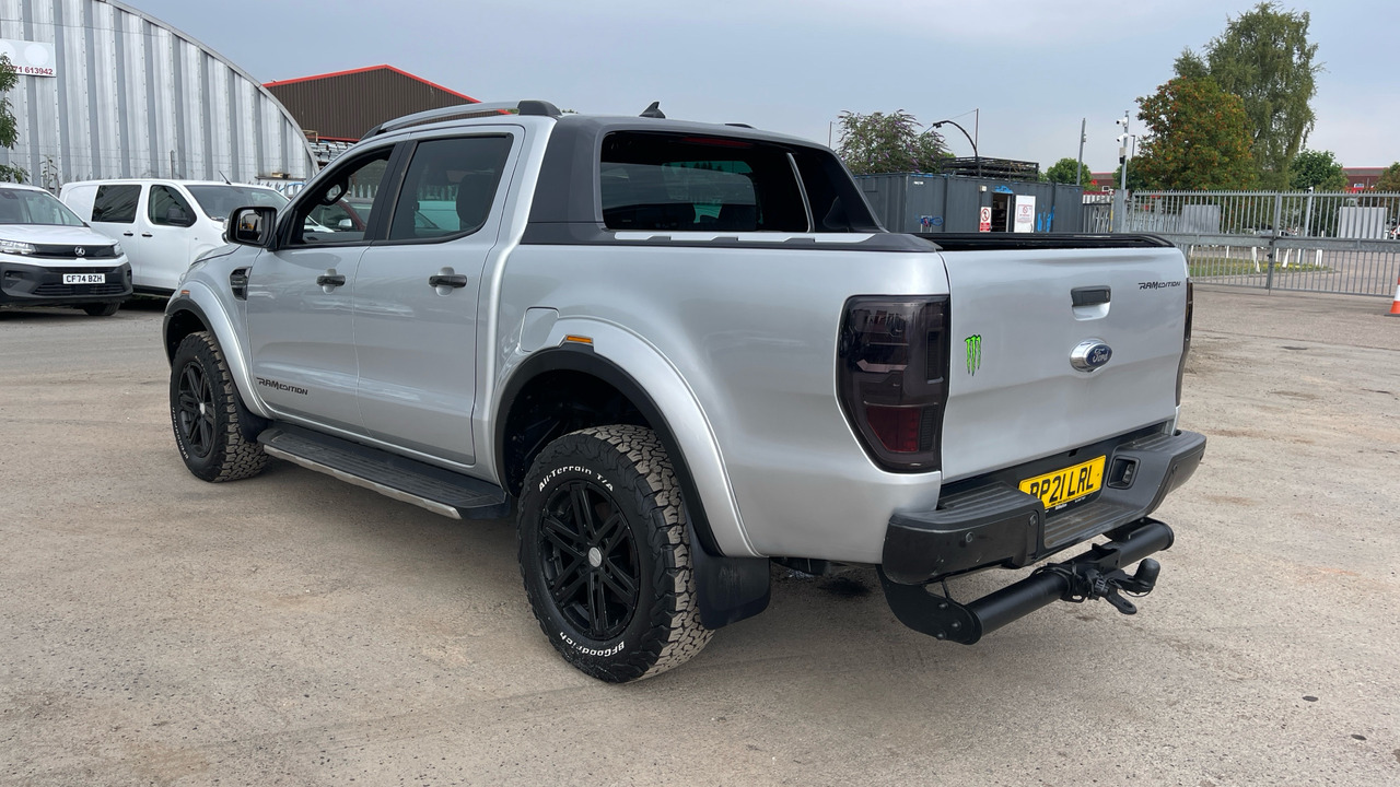 FORD RANGER 2.0 ECOBLUE WILDTRAK 213 - Pick-up, Utilitaire double cabine: photos 3 FORD RANGER 2.0 ECOBLUE WILDTRAK 213 - Pick-up, Utilitaire double cabine: photos 3