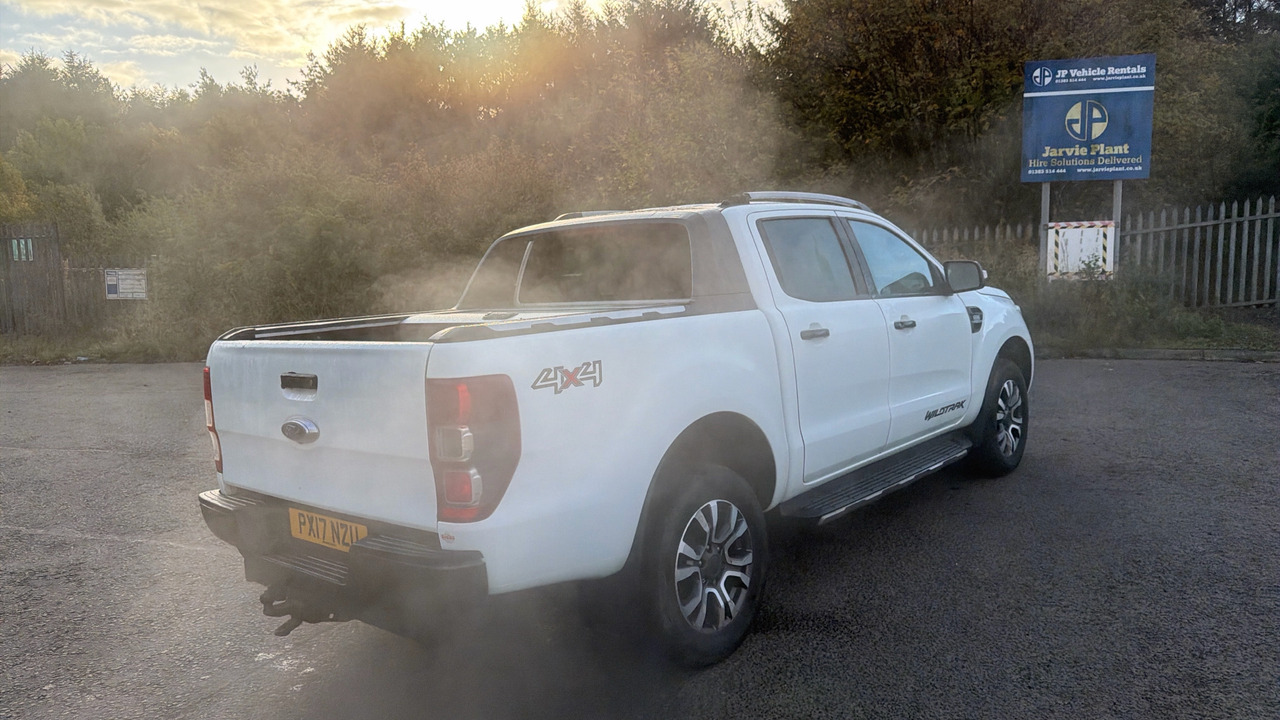 FORD RANGER WILDTRAK 3.2 TDCI 200PS - Pick-up, Utilitaire double cabine: photos 4 FORD RANGER WILDTRAK 3.2 TDCI 200PS - Pick-up, Utilitaire double cabine: photos 4