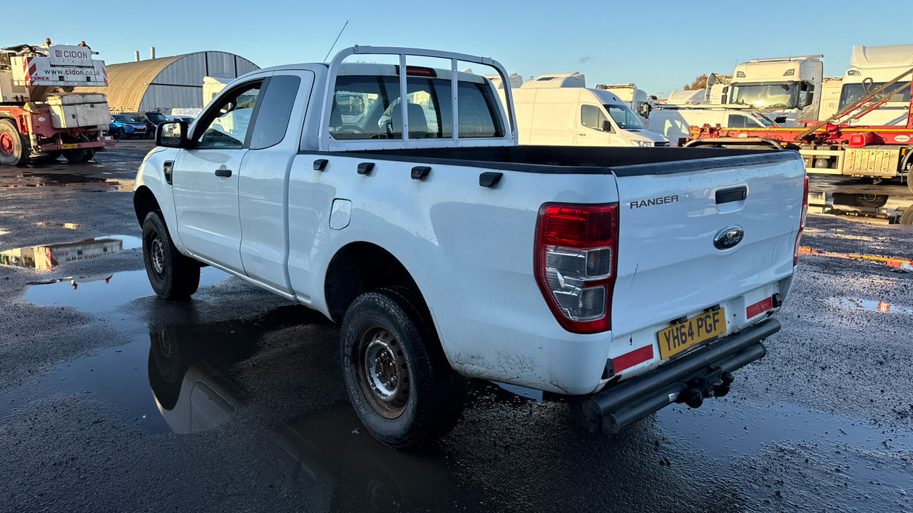 FORD RANGER XL 2.2 TDCi 150ps - Pick-up, Utilitaire double cabine: photos 3 FORD RANGER XL 2.2 TDCi 150ps - Pick-up, Utilitaire double cabine: photos 3