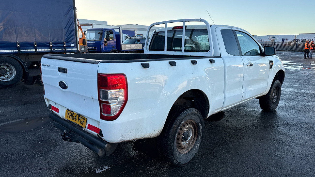 FORD RANGER XL 2.2 TDCi 150ps - Pick-up, Utilitaire double cabine: photos 4 FORD RANGER XL 2.2 TDCi 150ps - Pick-up, Utilitaire double cabine: photos 4