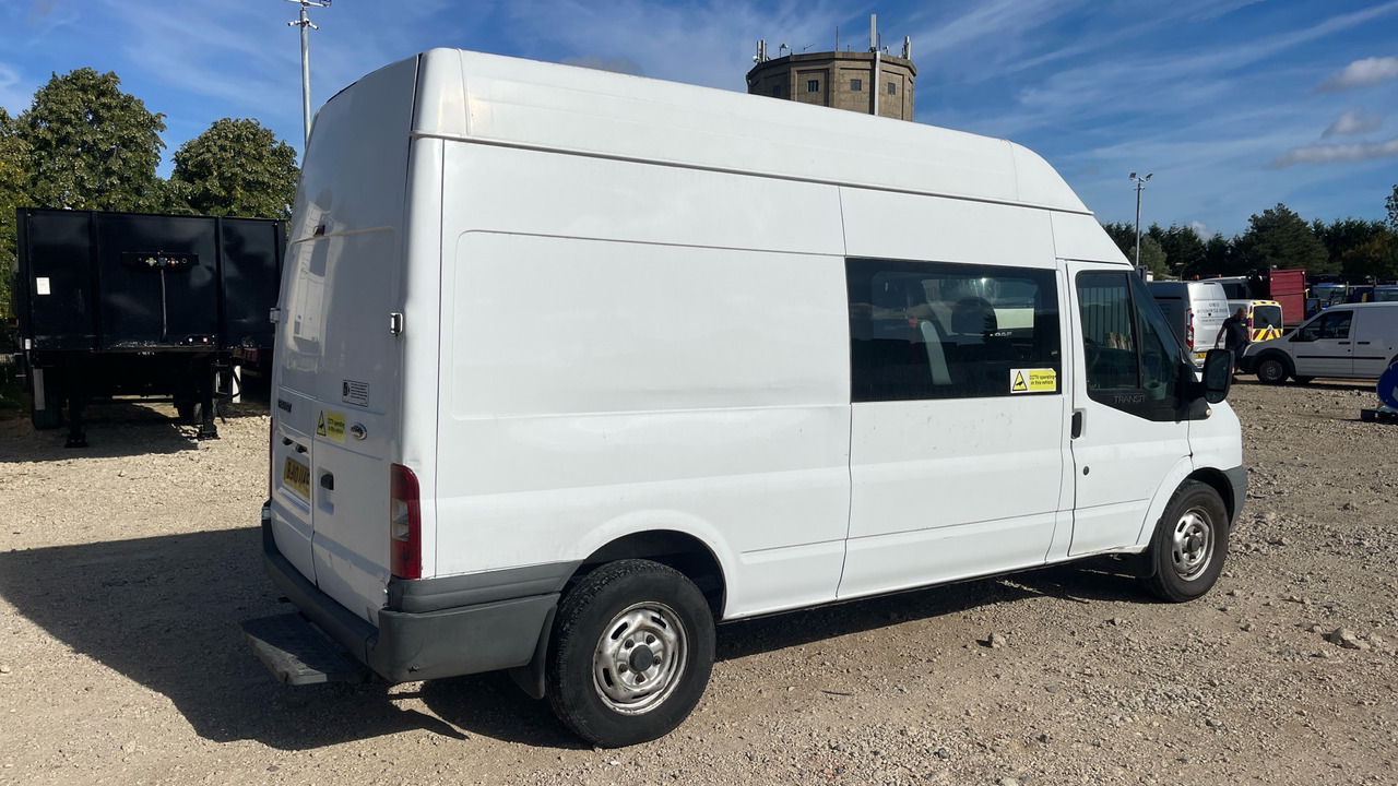 FORD TRANSIT 115 2.4 TDCI 115PS - Utilitaire double cabine: photos 4 FORD TRANSIT 115 2.4 TDCI 115PS - Utilitaire double cabine: photos 4