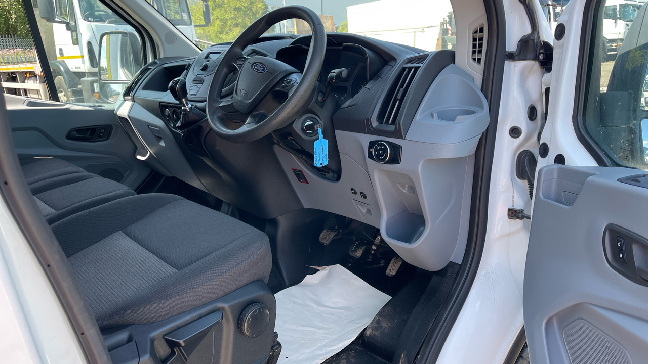FORD TRANSIT 350 2.0 TDCI 130PS - Fourgon plateau: photos 5 FORD TRANSIT 350 2.0 TDCI 130PS - Fourgon plateau: photos 5