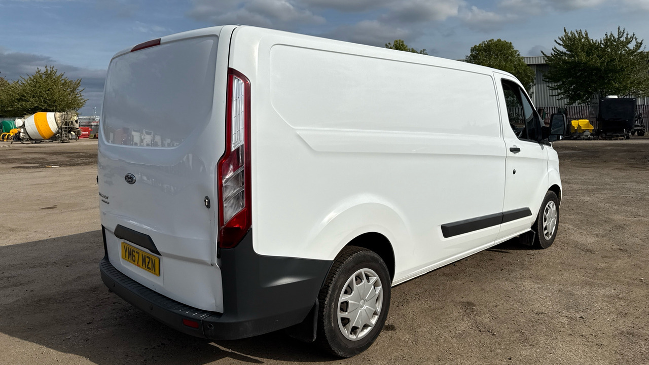 FORD TRANSIT CUSTOM 340 2.0 TDCi 130ps - Fourgonnette: photos 4 FORD TRANSIT CUSTOM 340 2.0 TDCi 130ps - Fourgonnette: photos 4